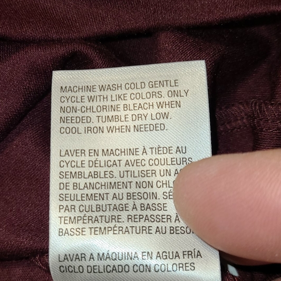 Alfani stretch long-sleeve V-neck deep red - Picture 15 of 16